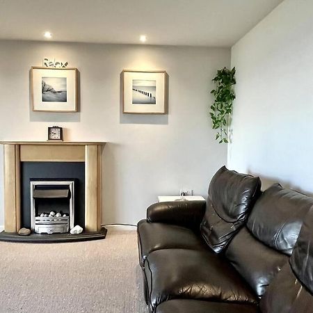 Beachfront Bliss With Spectacular Views Llanelli Bagian luar foto