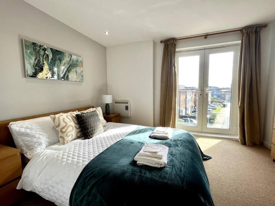 Beachfront Bliss With Spectacular Views Llanelli Bagian luar foto